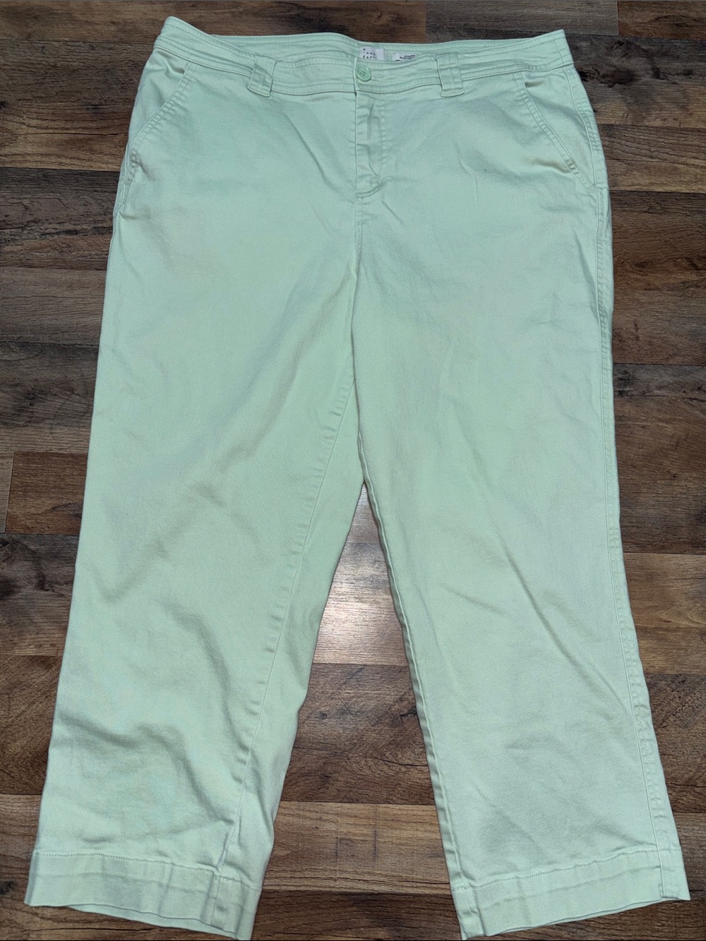 A New Day| Mint Green Crop Capris size 16